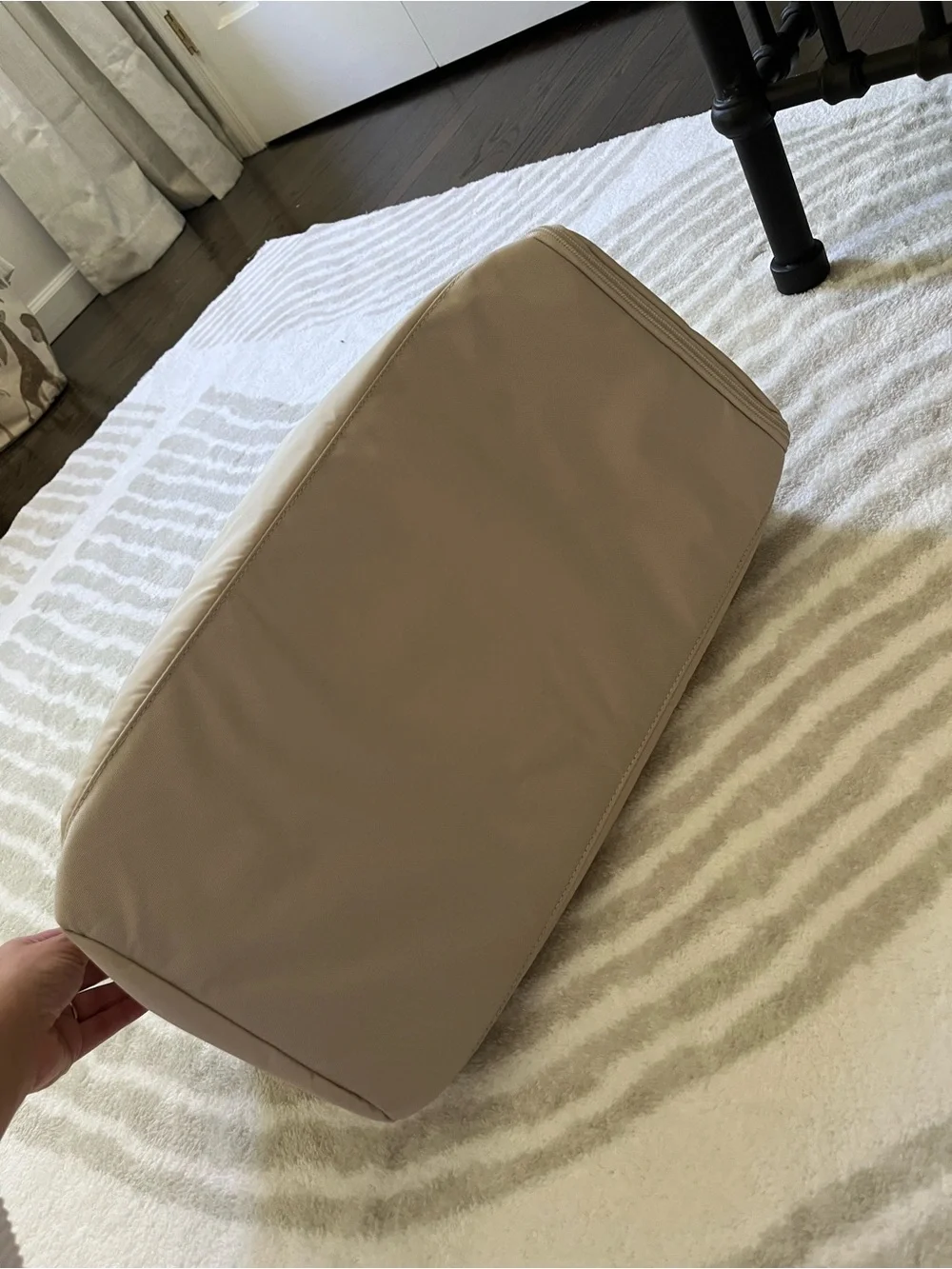 NWOT Reebok Women's Beige Everyday Tote Gym Duffle Bag - Picture 8 of 9